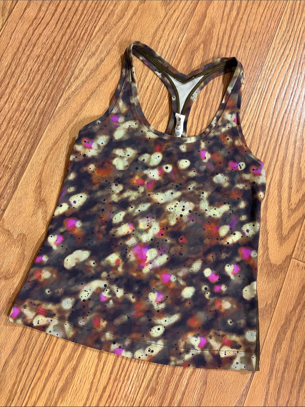 Lululemon Soft Focus Splatter Green Nulu Racerback Tank Size 4